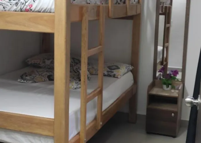 33 Comodo Apartamento Laureles Estadio 3 Habitaciones 3 Banos